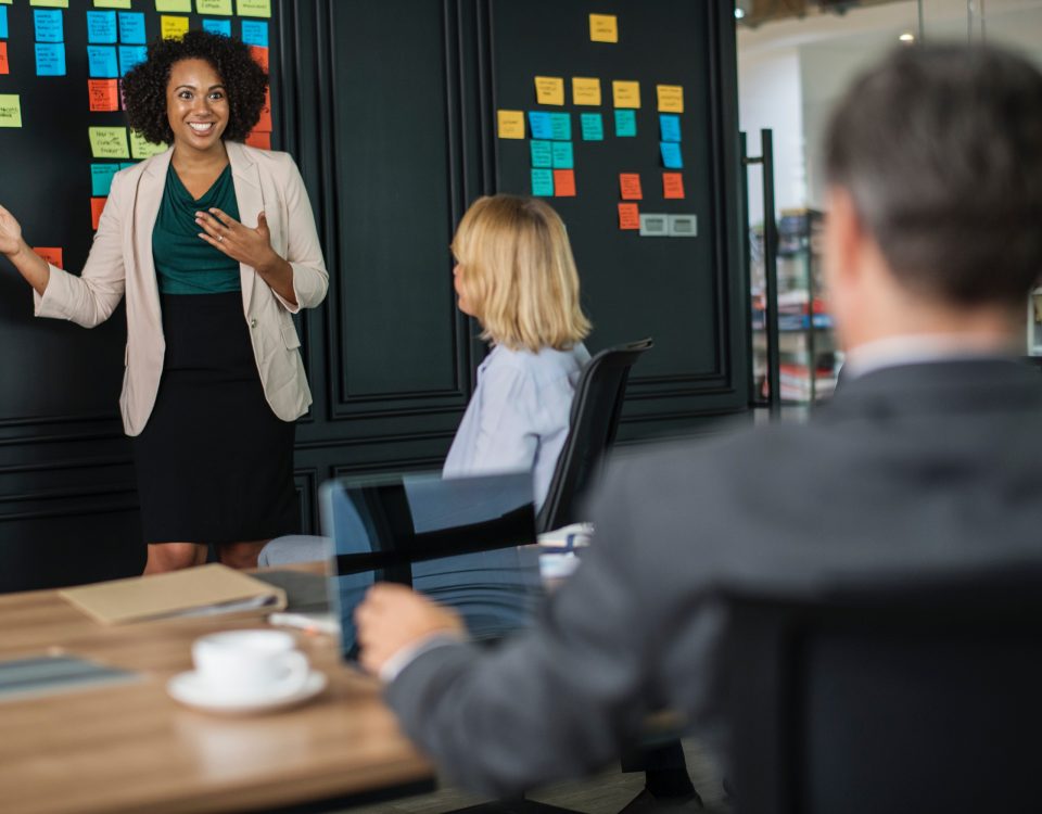 Formation de dirigeants : intra ou inter, que choisir ?